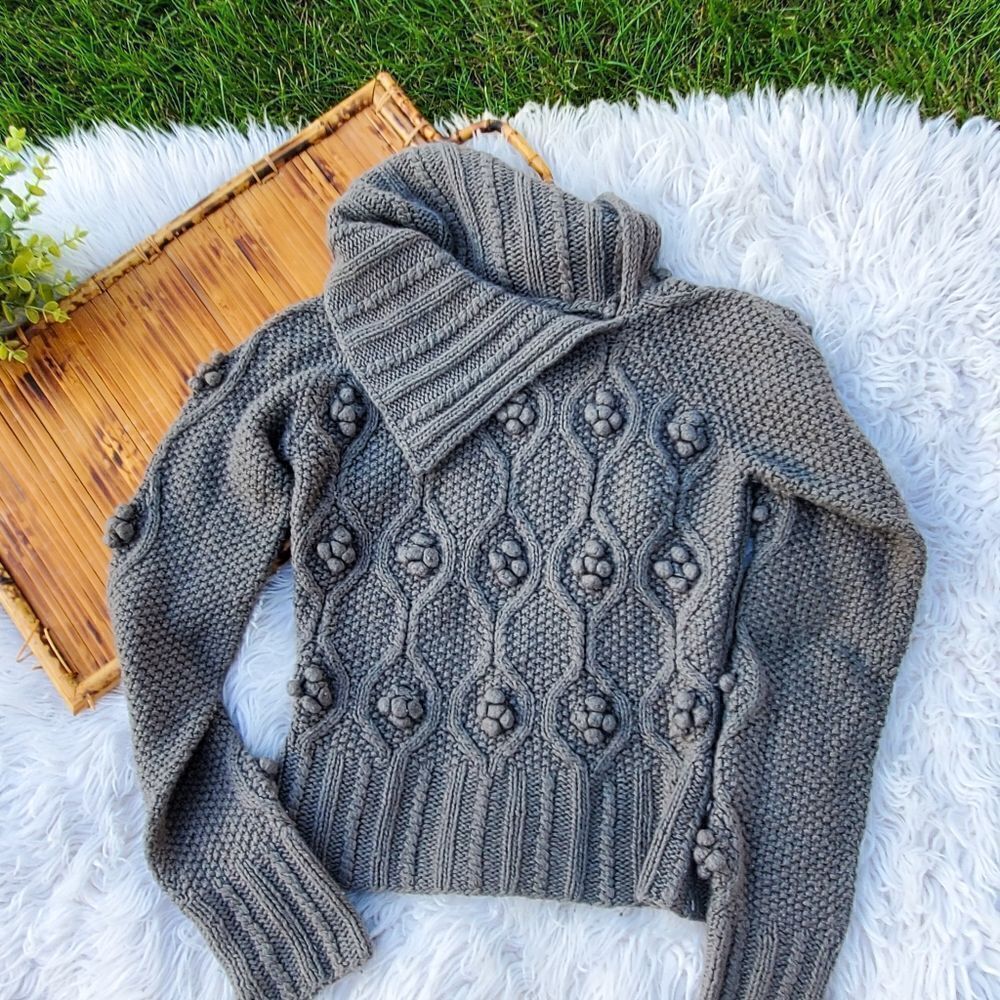 Buffalo By David Bitton Soft Cable Knit Pom Pom Detail Grey Sweater Sz S/P